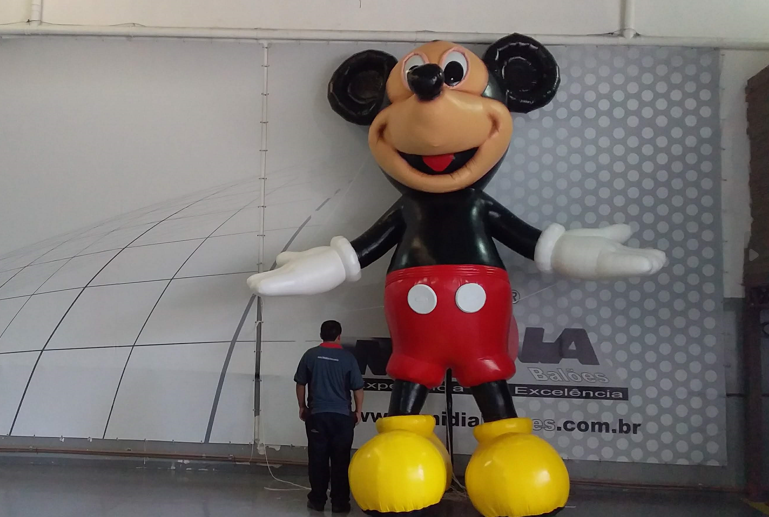 Mascote Inflável